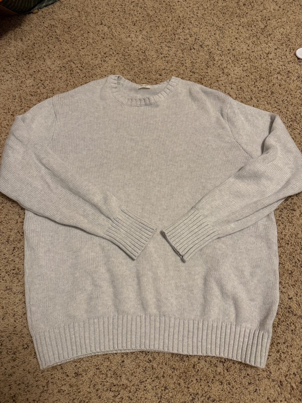 Brandy Melville Light Gray Crewneck Sweater
